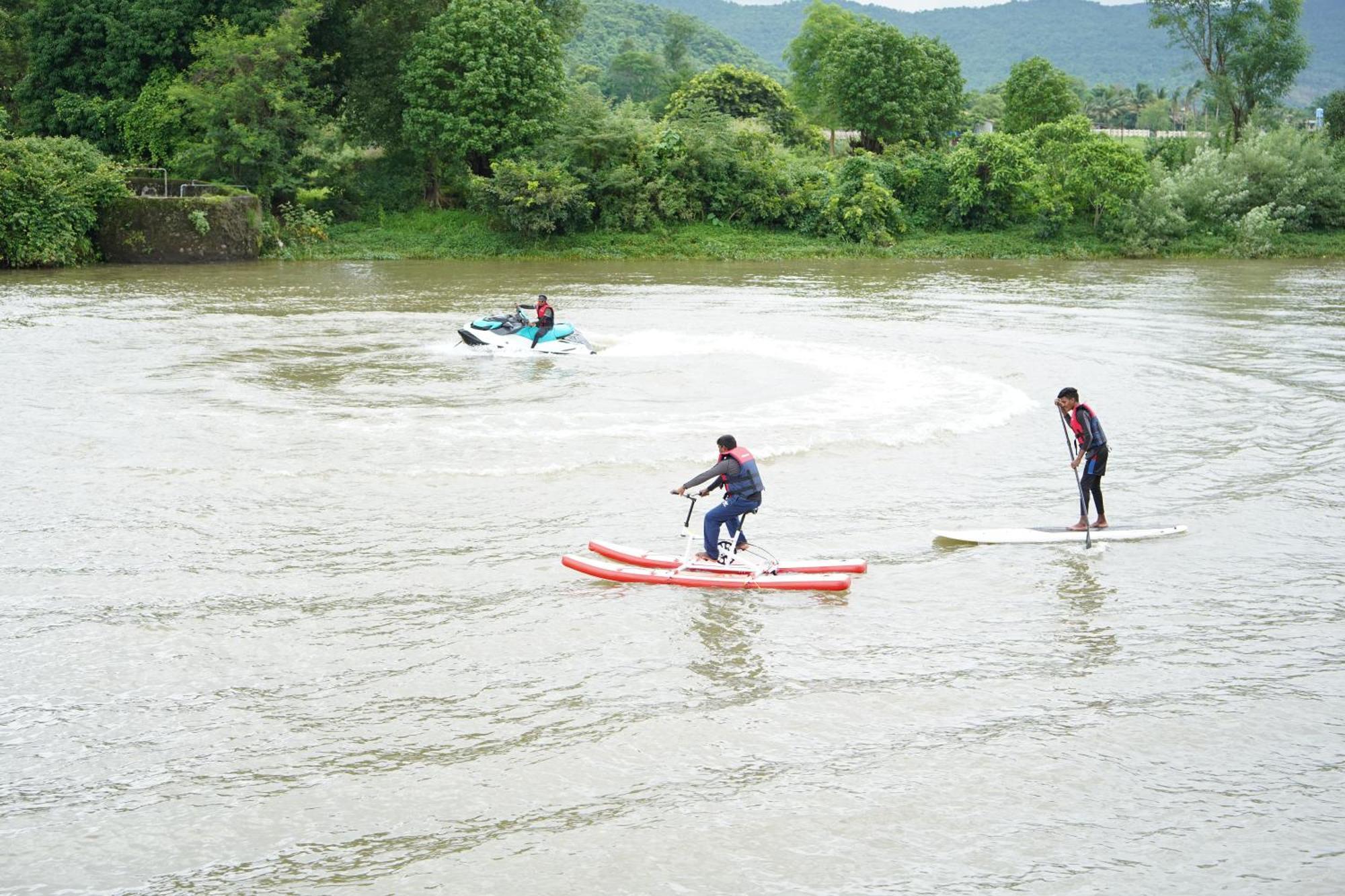 The Boat Club,Karjat Hotel Exterior foto