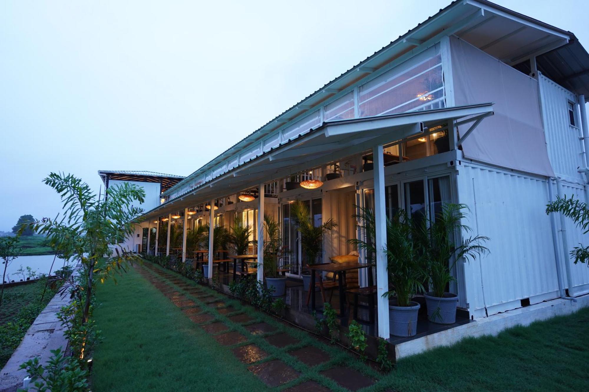 The Boat Club,Karjat Hotel Exterior foto